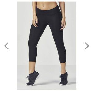 Fabletics Salar Crop Leggings Black New NWT
